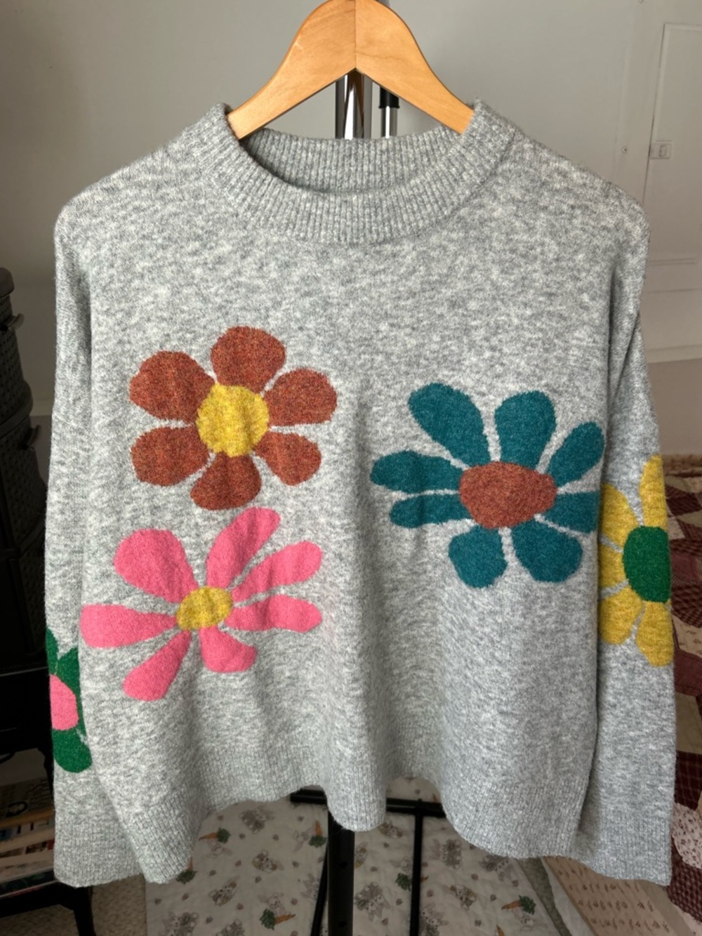 Natural Life Knit Floral Pullover Crewneck Sweater